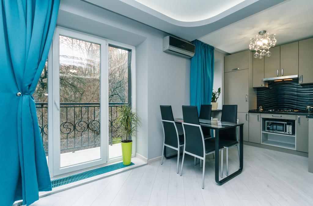 Bessarabsky Kvartal Kiev Exteriör bild